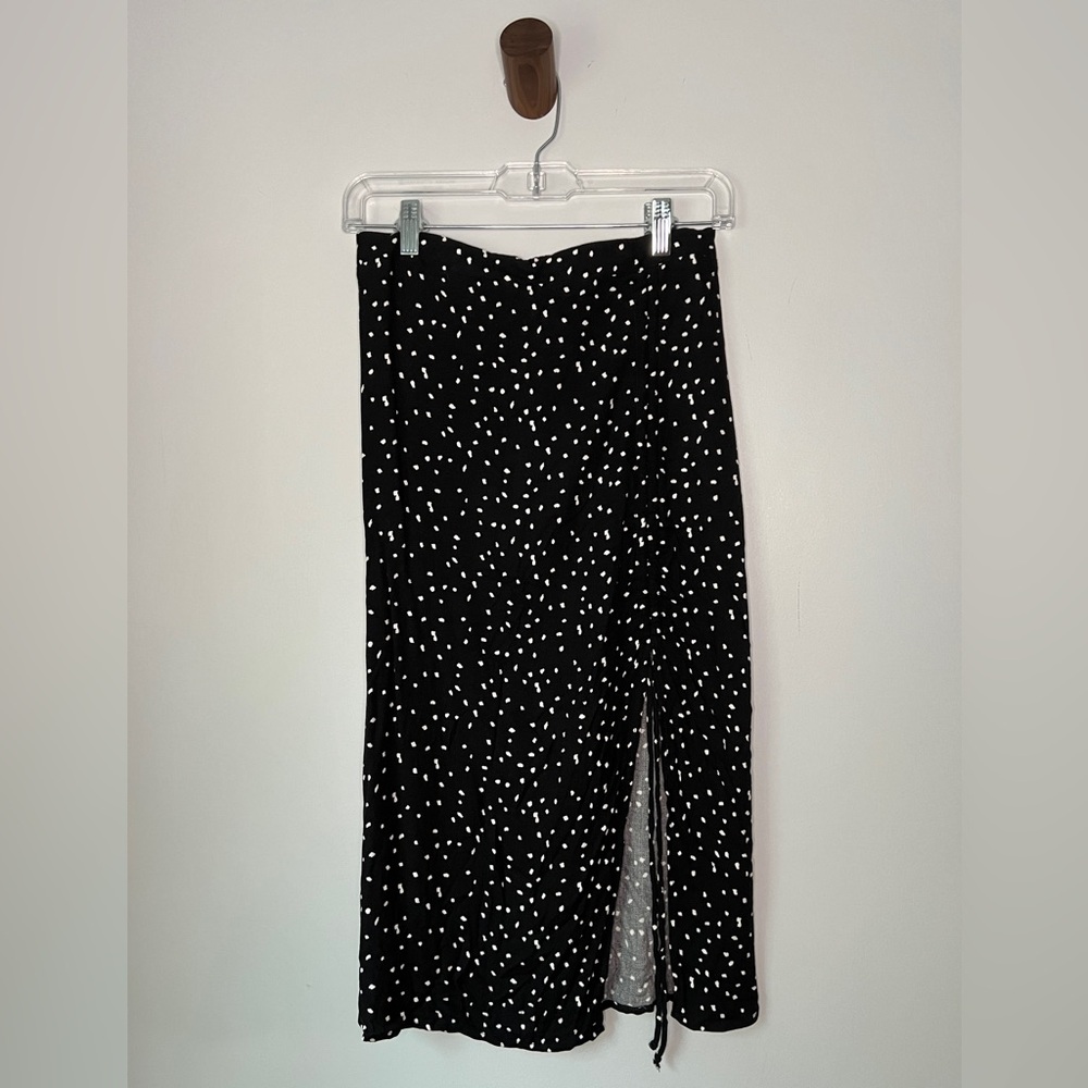 Urban Romantics Black and White Dotted Midi Skirt in Small